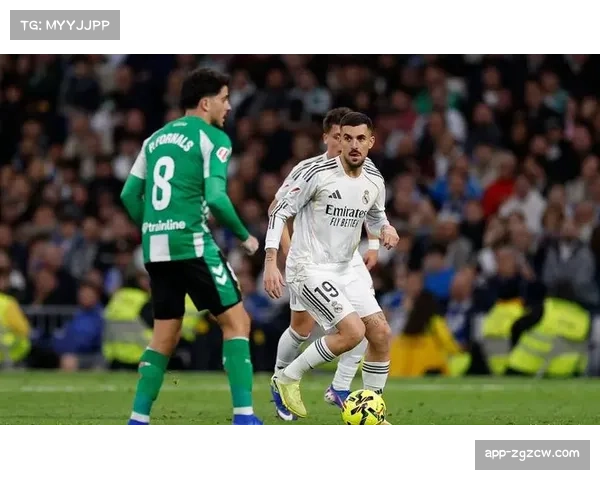 阿斯:塞瓦略斯在皇马踢球已成奢望,高薪让转会同样困难 阿斯:塞瓦略斯在皇马踢球已成奢望,高薪让转会同样困难